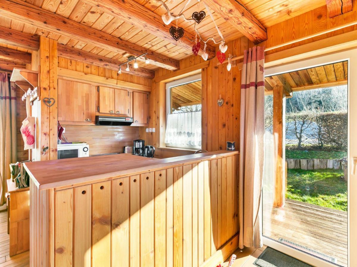 Quaint In With Garden *