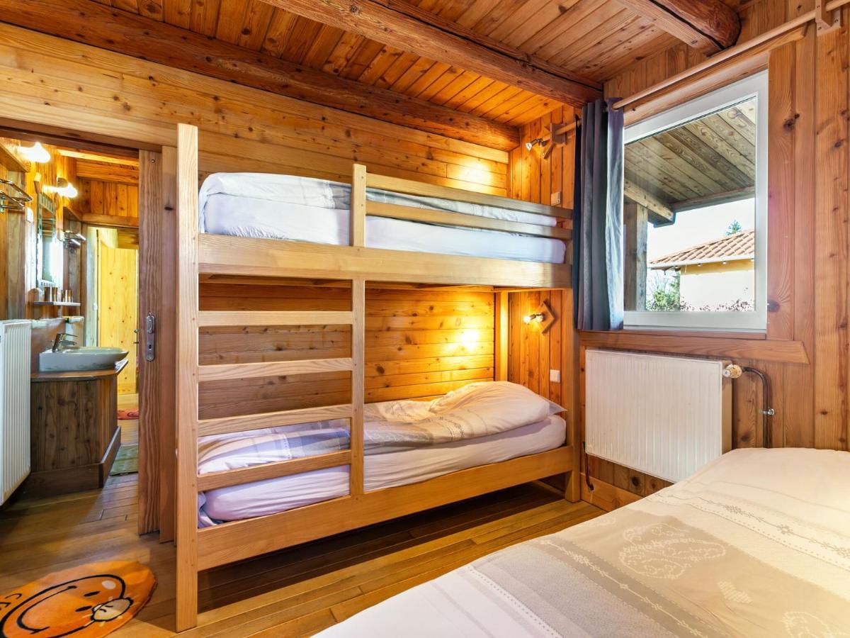 Chalet Quaint In With Garden